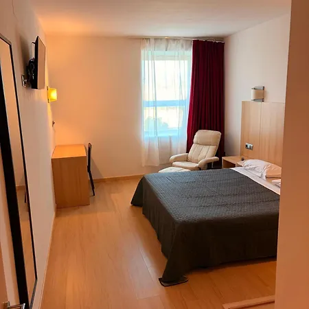 Del Vino Hotel